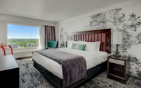The Grove Μπόιζ 4*